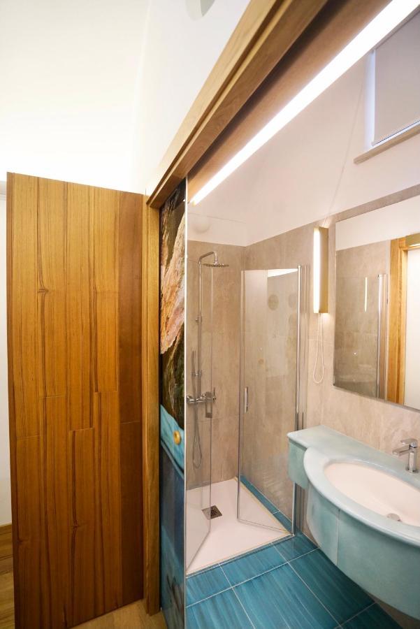 Grotta Verde Luxury Suite By Caprirooms Exteriér fotografie