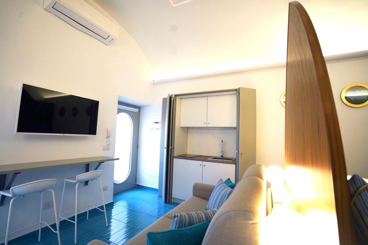 Grotta Verde Luxury Suite By Caprirooms Exteriér fotografie