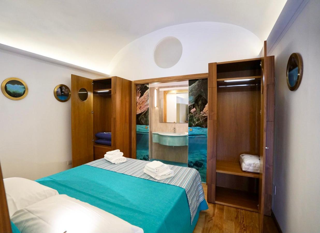 Grotta Verde Luxury Suite By Caprirooms Exteriér fotografie